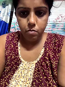 Snapshot of Beauty-queen chatting on 10-10-25, 10:38 Beauty-queen online show from 10-10-25, 10:38