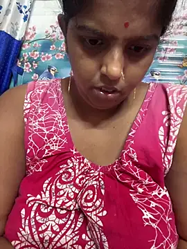 Snapshot of Beauty-queen chatting on 09-22-25, 10:10 Beauty-queen online show from 09-22-25, 10:10