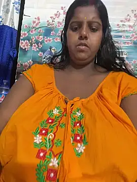 Beauty-queen online show from 04-26-26, 12:13