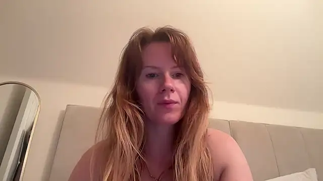 redheadrosie69 online show from 10-17-25, 06:50