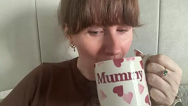 redheadrosie69 online show from 05-08-26, 08:40