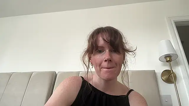 redheadrosie69 online show from 07-10-26, 08:47