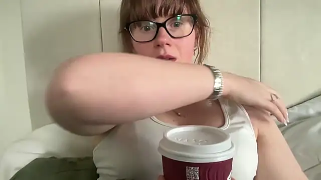 redheadrosie69 online show from 04-04-26, 10:22