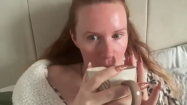 redheadrosie69 online show from 10-23-25, 09:19