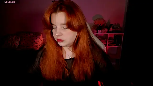 Snapshot of _Lisa_x chatting on 10-07-25, 02:29  Lisa x online show from 10-07-25, 02:29