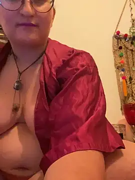 Snapshot of juicyrubies chatting on 01-24-25, 02:51 juicyrubies online show from 01-24-25, 02:51