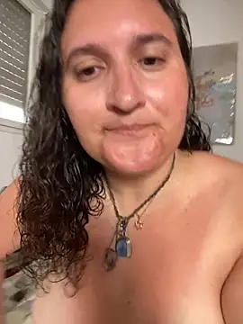 Snapshot of juicyrubies chatting on 09-22-25, 06:19 juicyrubies online show from 09-22-25, 06:19