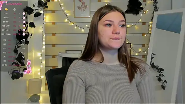 Josephine Kiss online show from 03-15-26, 10:22