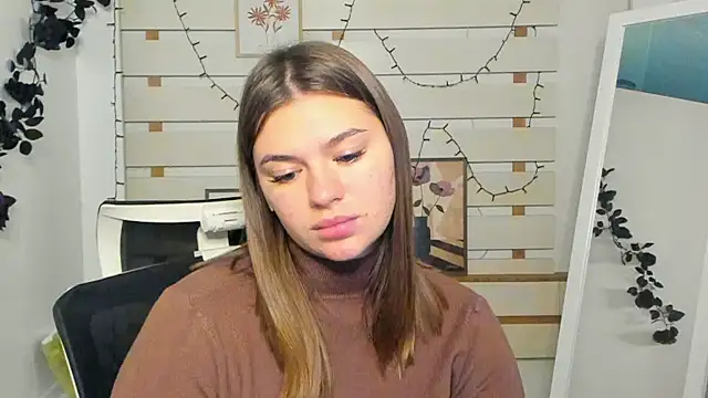 Josephine Kiss online show from 11-17-25, 09:57