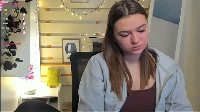 Josephine Kiss online show from 03-06-26, 07:36