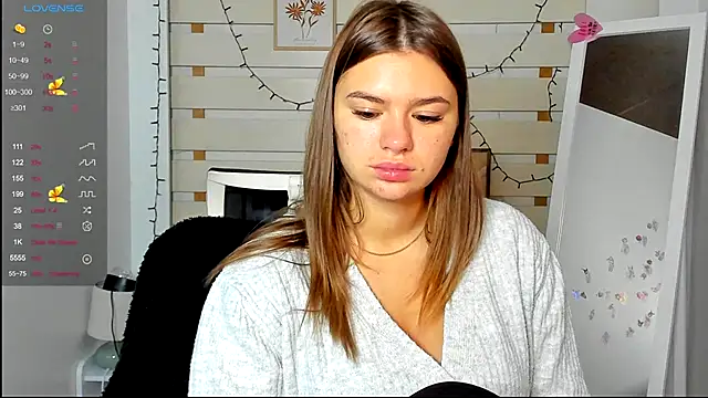 Josephine Kiss online show from 10-22-25, 12:15