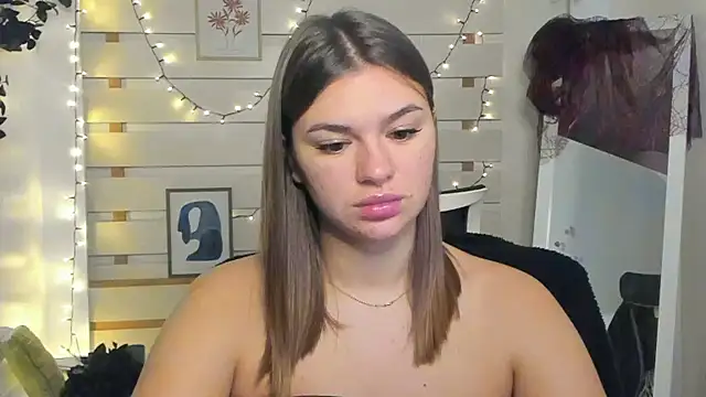 Josephine Kiss online show from 11-08-25, 01:47