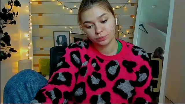 Josephine Kiss online show from 02-25-26, 01:55