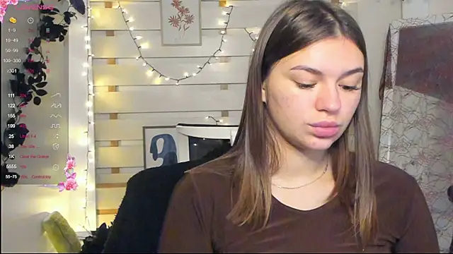 Josephine Kiss online show from 11-04-25, 01:04