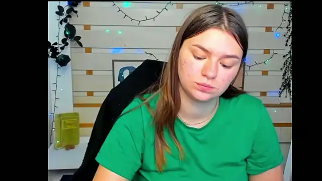 Josephine Kiss online show from 05-11-26, 04:04