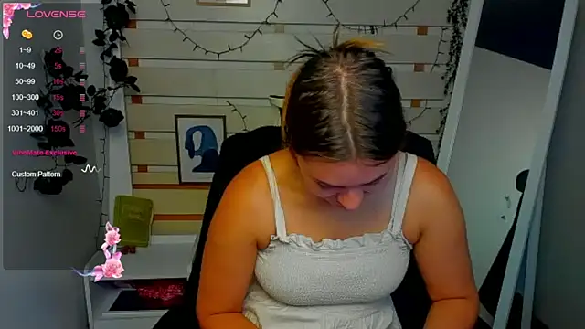 Josephine Kiss online show from 07-18-26, 06:11
