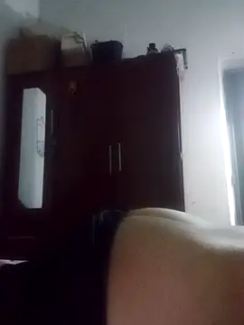 Snapshot of Rooojjk chatting on 10-20-25, 03:41 Rooojjk online show from 10-20-25, 03:41