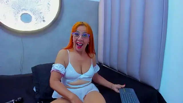 SussanMilf  online show from 05-11-26, 11:00