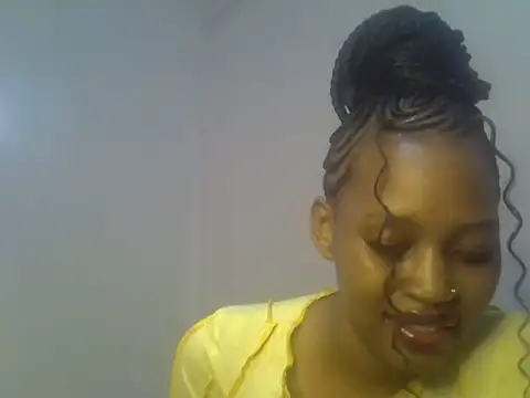 Snapshot of Sweet_Vinkah chatting on 10-13-25, 01:45 Sweet Vinkah online show from 10-13-25, 01:45