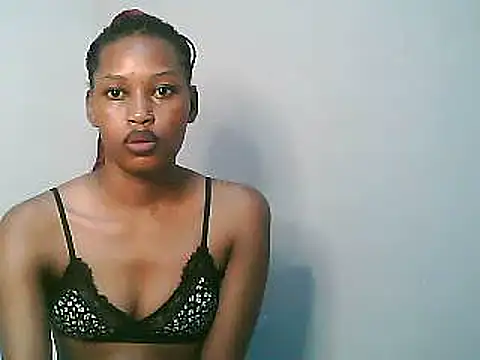 Snapshot of Sweet_Vinkah chatting on 02-17-25, 08:06 Sweet Vinkah online show from 02-17-25, 08:06