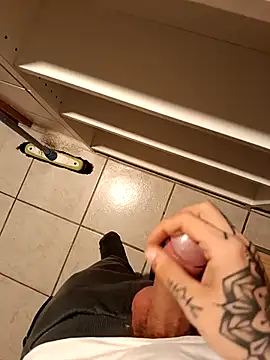 YoungDick25 online show from 04-01-26, 02:02