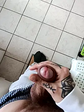 YoungDick25 online show from 04-14-26, 03:39