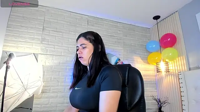 Snapshot of sussy__stone chatting on 05-20-26, 12:13 sussy stone online show from 05-20-26, 12:13