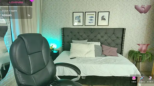 sussy  stone online show from 12-06-24, 06:55