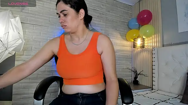 Snapshot of sussy__stone chatting on 05-16-26, 11:53 sussy stone online show from 05-16-26, 11:53