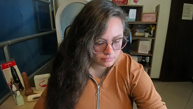 Snapshot of SaraThomso chatting on 11-07-25, 03:11 SaraThomso online show from 11-07-25, 03:11