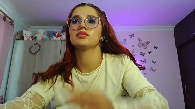 Snapshot of caroline_jonson chatting on 04-19-26, 03:24 caroline jonson online show from 04-19-26, 03:24