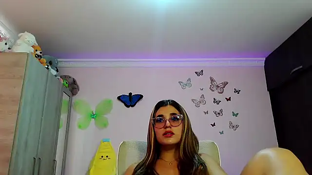 Snapshot of caroline_jonson chatting on 09-10-25, 02:16 caroline jonson online show from 09-10-25, 02:16