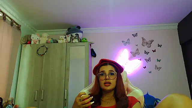 Snapshot of caroline_jonson chatting on 04-30-26, 02:46 caroline jonson online show from 04-30-26, 02:46