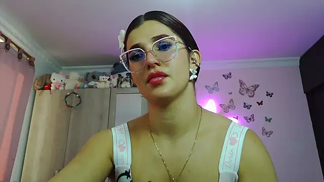 caroline jonson online show from 06-20-26, 02:11