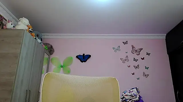 caroline jonson online show from 11-21-25, 09:25