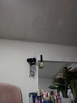 Lorraine Leon online show from 03-03-25, 11:14