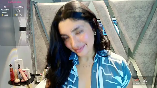 Danna 777  online show from 12-22-25, 04:29