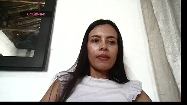 Snapshot of stefany_sexxx chatting on 09-27-25, 06:03 stefany sexxx online show from 09-27-25, 06:03