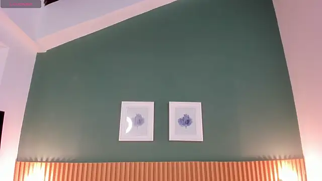  anavictoria  online show from 10-27-25, 06:20