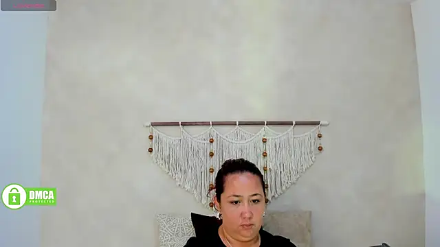  anavictoria  online show from 09-11-25, 05:24