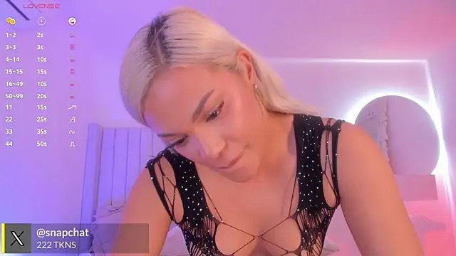 Shelynna azzul online show from 09-24-25, 08:48