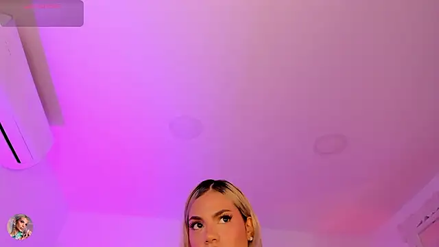 Shelynna azzul online show from 03-08-26, 08:12