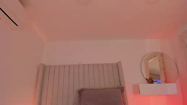 Shelynna azzul online show from 03-21-26, 08:13