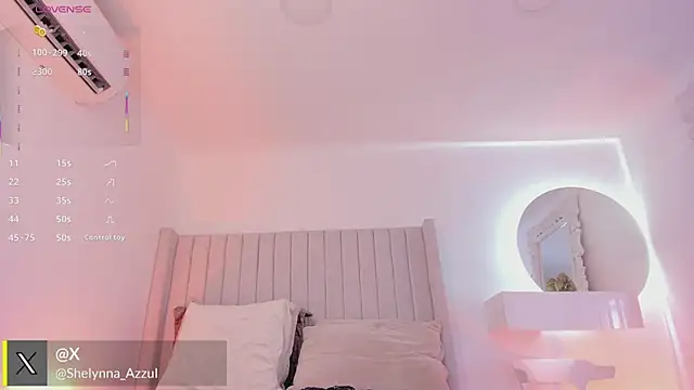 Shelynna azzul online show from 10-21-25, 08:19