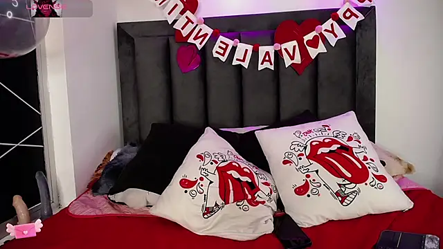 Tifanny Sweett online show from 02-13-25, 11:39