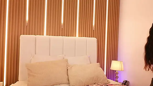 Tifanny Sweett online show from 03-12-26, 08:46