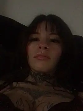 Tifanny Sweett online show from 09-19-25, 08:40