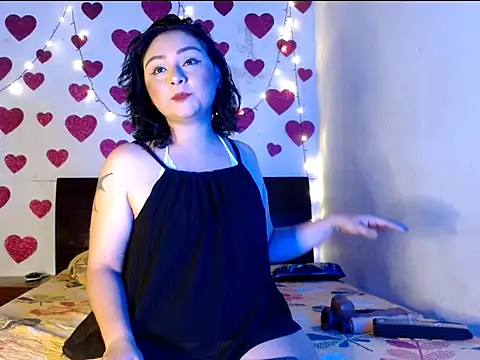 Snapshot of Kaory_32 chatting on 02-18-25, 05:42 Kaory 32 online show from 02-18-25, 05:42