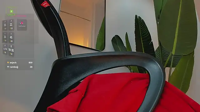 Snapshot of Whitney_Svonn chatting on 12-26-24, 07:27 Whitney Svonn online show from 12-26-24, 07:27