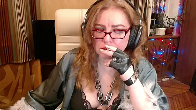 Snapshot of Miss_Tress chatting on 06-30-26, 11:38 Miss Tress online show from 06-30-26, 11:38
